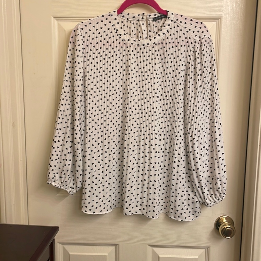 Pleaded blouse white and black Adriana papell